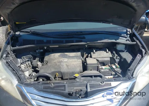 2012 Toyota Sienna Limited V6 7 Passenger z USA, uszkodzony, nr VIN 5TDYK3DC0CS225765